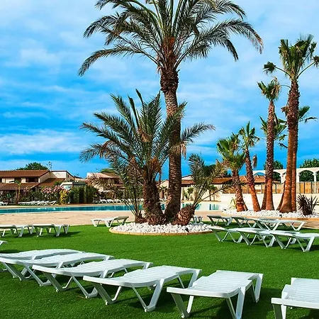 Cozy Beach House In Les Tamaris *