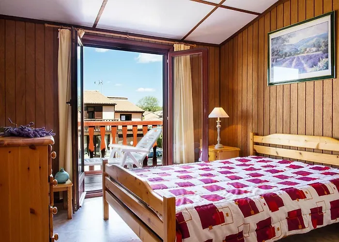 Cozy Beach House In Les Tamaris *